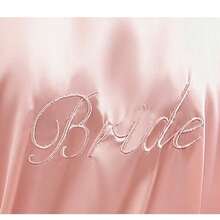 1件新娘/伴娘字母刺繡晨袍，婚禮早晨準備套裝，婚禮儀式與接待配飾，女款春夏伴娘睡衣/新娘禮服，單身派對穿搭 - 粉紅新娘長袖 - 查看 11