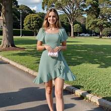 Women's Solid Color Fitted Casual Short Dress - Light Green - View 4
