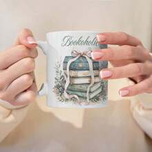 Taza de café de cerámica de 11 onzas para amantes de los libros - Aislada, reutilizable, lavable a máquina, con un diseño literario con libros y patrones florales, lo que la convierte en el regalo perfecto para bibliófilos, apta para bebidas frías o calientes - Imagen 1 pieza - Ver 5
