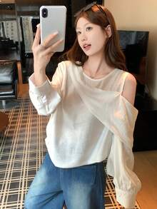 French Design Asymmetrical White Off-Shoulder Long Sleeve Blouse, Spring/Autumn New High-End Style Women's Shirt - White - View 3