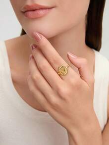 Ashenrae 1 pieza Anillo circular de joyería de acero inoxidable vintage con forma de sol personalizado para mujer - Amarillo Oro - Ver 4