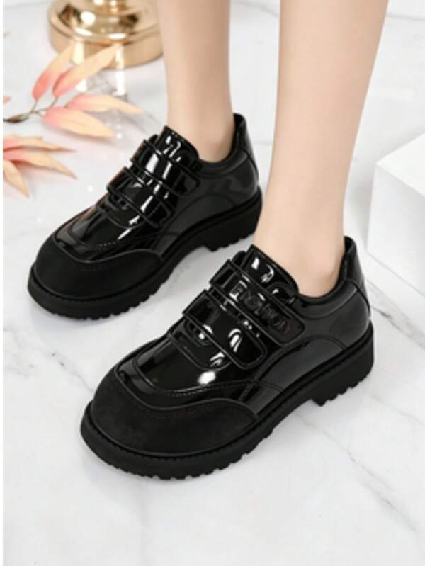 1 Pair Of Magic Tape Splicing Matte Simple Letter Double Buckle Student Campus Versatile Etiquette Children's Shoes Paired With Formal School Uniform