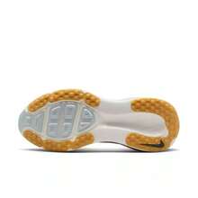 Nike VOMERO 18-Kilometer Professional Running Shoe For Men With Cushioned Cushioning. - Light Green - View 4