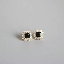 1 Pair S925 Sterling Silver Hong Kong Style Vintage 925 Silver Stud Earrings Black Zirconia Exquisite Commute Elegant Daily Versatile Earrings For Women - Geometry - View 3
