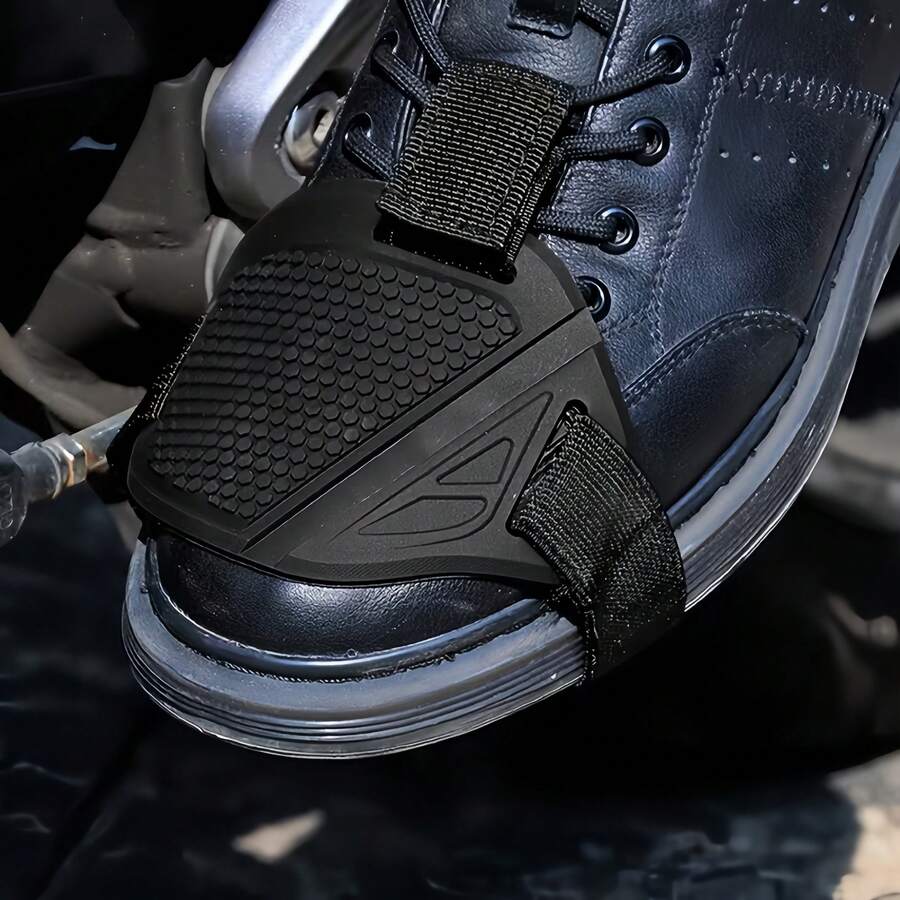 1/2 piezas Cubierta de zapato para palanca de cambios de motocicleta! Diseño antideslizante de panal + Protección de la superficie del zapato Cubierta de palanca de cambios, Material resistente al desgaste dedicado para la palanca de cambios de motocicleta, Protección del zapato antideslizante y antidesgaste sin deslizamiento, Ajuste universal para varias motocicletas, Reutilizable y fácil de limpiar, Protege la limpieza de la superficie del zapato y mejora la experiencia de conducción~ - Fundas para zapatos de moto - Ver 1
