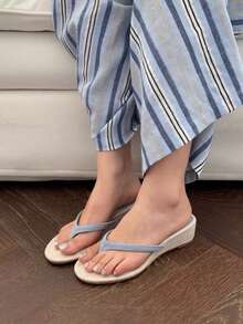 2026 Spring/Summer New Women's Square Toe Thong Kitten Heel Sandals - Blue - View 3