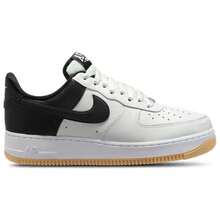 Nike Air Force 1 '07 LV8 Men's Casual Shoes Black/Summit White/Metallic Silver IB6847-100 | Court-To-Street Style, Iconic Silhouette - 銀白黑 - 查看 1