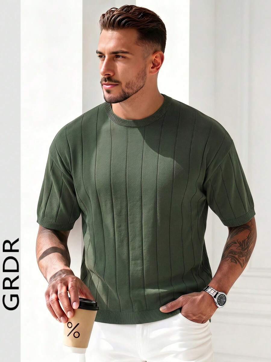 Suéter de punto de manga corta ligero de cuello redondo acanalado para hombre de verano