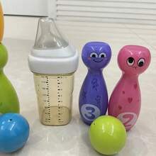 兒童保齡球玩具套組，適合室內外玩耍，附禮品盒，包含 10 個球瓶和 2 個球，適合 3 歲以上男孩女孩的理想生日禮物 - 彩色 - 查看 9