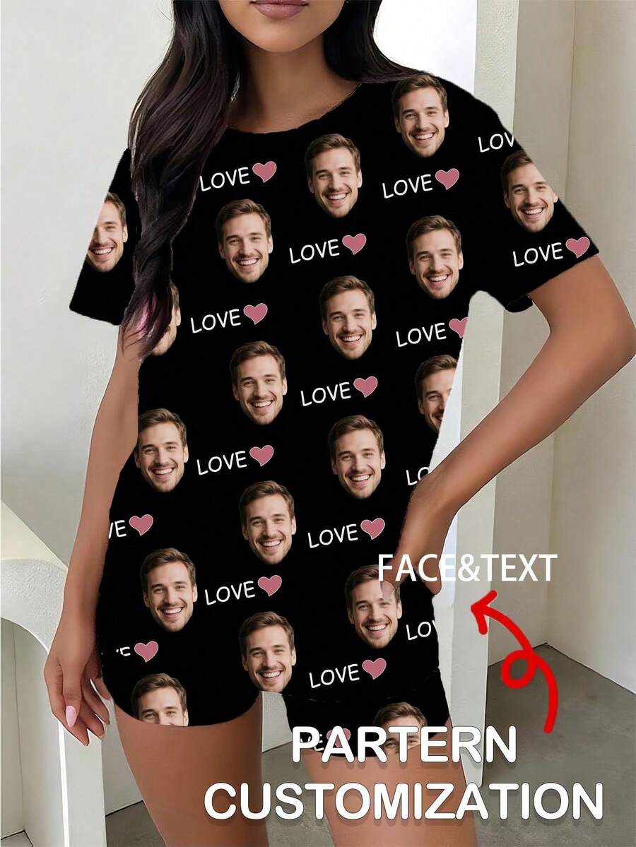 1件女款客製化臉部與文字睡衣套裝,黑色配個性化臉部、LOVE與粉色愛心印花,柔軟面料,休閒風格,居家穿著理想之選 - 黑色 - 查看 1