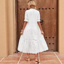 Maxivestido de corte en A para mujer con cuello en V, bordados, diseño de cuello con abertura y lazada, y detalles de paneles: un estilo elegante ideal para el trabajo o para el día a día. - Blanco - Ver 3