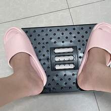 1件按摩凸點腳踏墊，可調高度，人體工學桌下腳踏，防止翹腳，緩解腿部疲勞，讓工作更輕鬆，適用於辦公室、客廳、書房，送給領導與朋友的絕佳禮物 - 黑色 - 查看 3