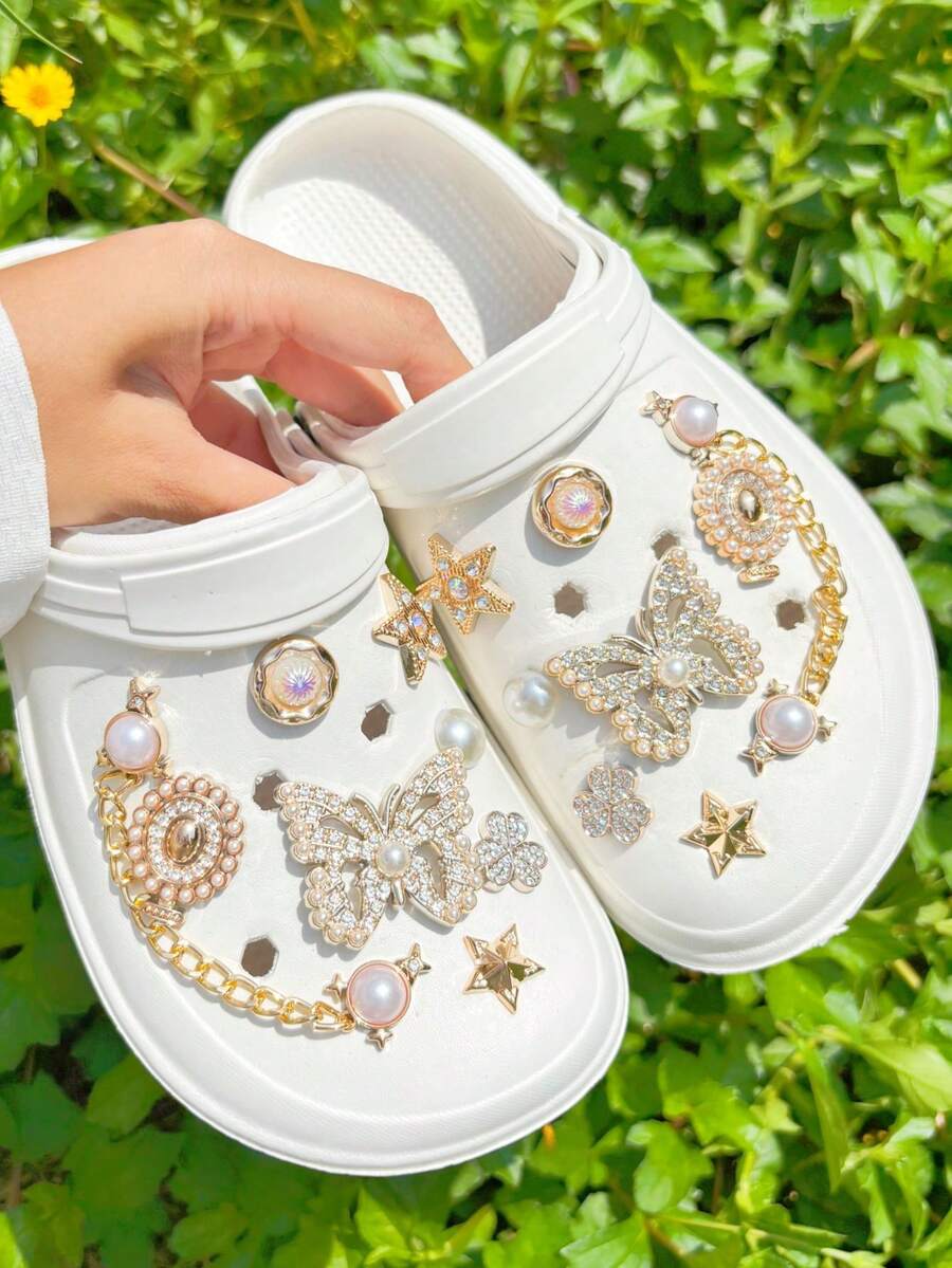 16pcs Gold Bead Butterfly Accessories, Gold Series Accessories, Shoe Charms, Shoe Buckles, Shoe Accessories Pink Cute Series Suitable For Perforated Slippers, Beach Shoes, Garden Shoes, DIY Accessory Parts - Gold - View 1