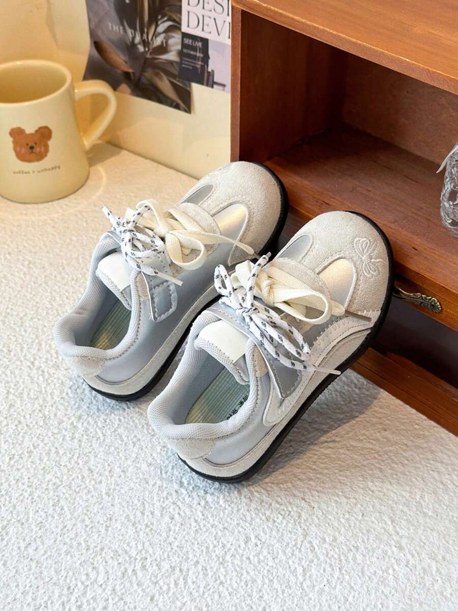 1 Pair Girls' Sports Shoes 2026 Spring/Autumn New Style Dual-Color Shoelaces Bow Pattern Red Training Shoes Soft Sole Non-Slip
