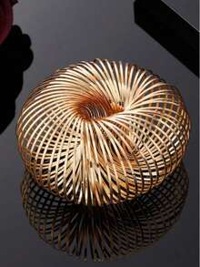 1pc Fashionable Exaggerated Spring Expandable Bracelet, Hollow Metal Cuff Bracelet, Party Accessory - Gold - View 9