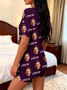 1件女款客製化臉部與文字睡衣套裝，黑色配個性化臉部、LOVE與粉色愛心印花，柔軟面料，休閒風格，適合居家穿著 - 紫色 - 查看 5