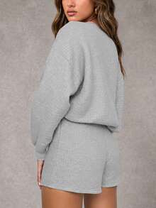 Women's Plus Size 2-Piece Set - Autumn Loose Waffle Knit Sweatshirt And Elastic Waist Shorts - Home Casual Daily Wear Elegant - Grey - View 2