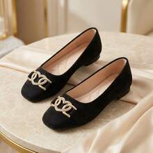 Women's Low Vamp Flat Slip-On Shoes, Rhinestone Heart-Shaped Linked Buckle Decoration, Solid Color Without Print Pattern, Square Toe Low-Top No-Strap Style, Flat Sole, Commuter Low Vamp Shoes, Gentle Minimalist Style, Spring/Autumn Daily Commute Black, Matte Suede Material, Soft Sole Slouchy Flat Shoes - Black - View 1
