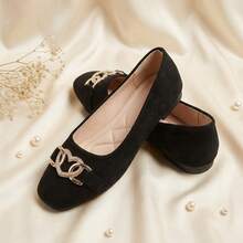 Women's Low Vamp Flat Slip-On Shoes, Rhinestone Heart-Shaped Linked Buckle Decoration, Solid Color Without Print Pattern, Square Toe Low-Top No-Strap Style, Flat Sole, Commuter Low Vamp Shoes, Gentle Minimalist Style, Spring/Autumn Daily Commute Black, Matte Suede Material, Soft Sole Slouchy Flat Shoes - Black - View 2