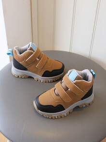 1 Pair Unisex Mid-Top Kids Boots, Anti-Slip Wear-Resistant Comfortable Versatile Dual Hook & Loop Mid-Top Sports Shoes, Easy On/Off, Suitable For Autumn/Winter - Khaki - View 3