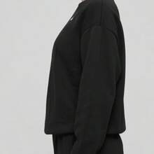 Alo Yoga Accolade Crew Neck Pullover - Black - View 4