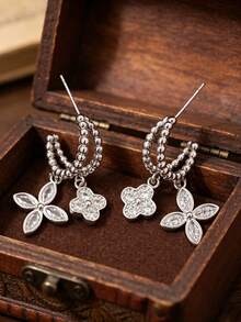 1 Pair Super Sparkling Zirconia Four-Leaf Clover Earrings, Luxury High-End Delicate Stud Earrings, Niche Design, Versatile Elegant Ear Jewelry For Women, Suitable For Daily Wear, Gift, Wedding, Best Friend - Super Sparkly Cubic Zirconia Four-leaf Earrings - View 1