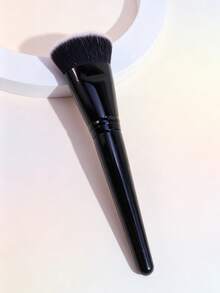 1 pezzo Pennello per fondotinta a testa piatta, strumento di trucco delicato sulla pelle, adatto per fondotinta liquido o fondotinta in crema, può essere utilizzato come pennello per il contouring, pennello per correttore, pennello per il contouring, ecc. - nero - Visualizzare 11