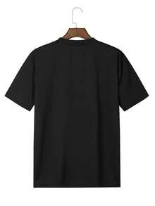 Hombres T La camisa es una prenda de verano moderna y versátil para hombres. - Negro - Ver 2