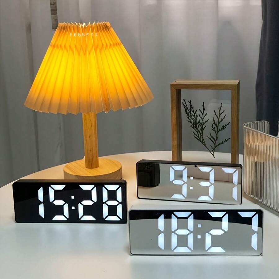 【1個】クリエイティブ ミラー デジタル アラーム時計| LEDディスプレイ、温度、時間、日付表示、USB電源、静音、ポータブル、自宅やオフィスに最適、クリスマスやバレンタインデーのギフトに最適 - ブラックシェルホワイトランプ - チェックする 1