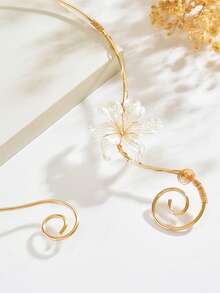 1 PC Summer European And American Iridescent Iris Flower Spiral Necklace With Winding Flowers, High-End Necklace, Niche Design Accessories - Gold - View 3