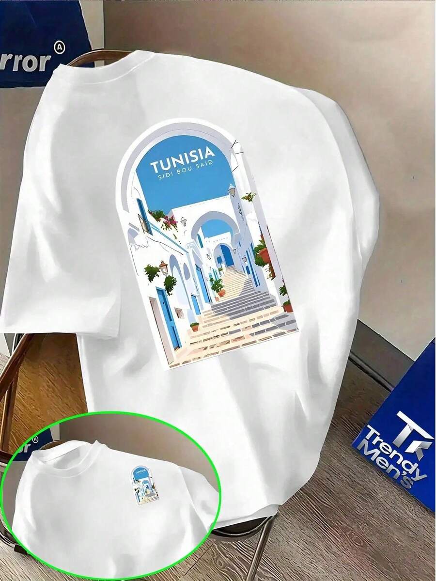 Camiseta de hombre de color oscuro con un diseño inspirado en la arquitectura de los arcos de Bou Said en Túnez. Es perfecta para salidas casuales de verano y looks cotidianos. - Blanco - Ver 1