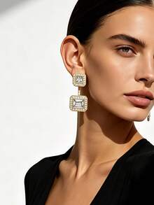 1 Pair Women's Vintage Elegant Double-Layer Square Crystal-Encrusted Trapezoid Transparent Crystal Gold-Plated Long Dangle Earrings, Evening, Fashion, Banquet Jewelry - Yellow Gold - View 2