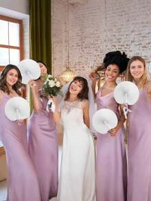 25 White Round Folding Paper Fans For Wedding Ceremony Decoration, White Round Folding Paper Fans For Wedding And Travel, Valentine's Day Paper Fans, White Bulk Folding Handheld Fans For Wedding Decoration, Round Accordion Fans With Plastic Handles For Wedding, Birthday, Guest Party Gifts, DIY Round Folding Paper Fans For Wedding, Plastic Handheld Pocket Paper Fans, White Paper Fans For Party Decoration - White - View 2