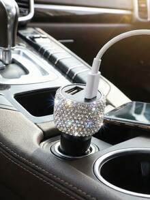 Chargeur de voiture rapide Glam Bling à double port USB Type C avec cristaux et strass, mini chargeur de téléphone portable pour allume-cigare, accessoire de décoration intérieure de voiture brillant en diamant pour femmes, voyage et road trip - A - Voir 2