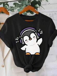 eta estampada 2026 para mujer con un diseño moderno de pingüino y auriculares, ideal para un look casual y divertido, nueva colección, envío nacional - Noir - Voir 1