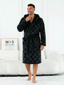 Men's Plaid Flannel Fleece Hooded Robe With Double Pockets And Belt, Soft Fluffy Loose Casual Morning Robe Bathrobe, Autumn/Winter, 1pc - Black - View 5