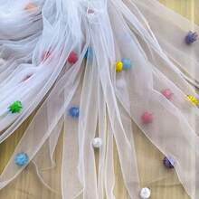 1 buah Rok Meja Tulle Putih dengan Pom Pom Warna-warni dan Pengikat Velcro, Cocok untuk Dekorasi Pesta Ulang Tahun, Pernikahan, dan Acara Baby Shower - Taplak meja jala pom-pom putih - View 7