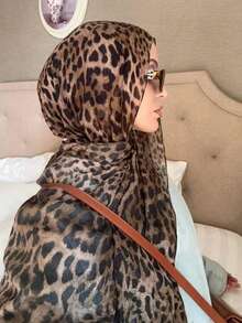 1pc Women's Fashion Bohemian Leopard Print Navy Blue Marble Pattern Veil Headscarf, Casual Street Style Daily Wear Headscarf, Autumn Scarf - Leopard - View 2