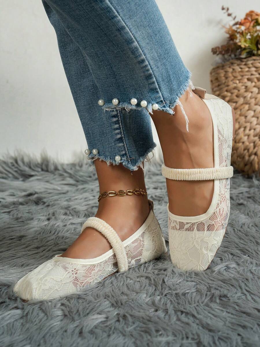 White Women's Hollow Lace Mary Jane Flats, Fashion Design Square Toe Single Strap Soft Sole Daily Walking Shoes, All-Season Versatile Casual Shoes - White - View 1