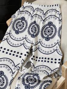Women's Casual Pajama Pants, Long Pants Spring/Summer Style, Asymmetrical Print Design, Comfortable Casual Elastic Waist - White - View 4