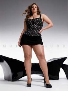MOIRÉALLURE 1-Pair Women's Plus Size Stockings, Black Transparent, Tight-Fitting, High-Elasticity, Base-Layer Pantyhose - Apricot - View 7