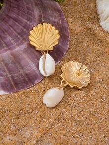 European & American Vacation Style Shell Fan-Shaped Earrings For Women, Niche Design Premium Feel Dangle Earrings, INS Earrings - Yellow Gold - View 6