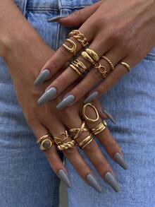 16pcs Minimalist Gold Stackable Ring Set, Mixed Geometric Hollow Twisted Heart Chain Knuckle Rings, Women's Fashion Jewelry Set - Gold - View 2