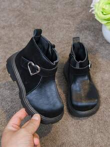 1 Pair Girls' Heart Buckle Boots, New Spring/Autumn Fashion Buckle Princess Boots, Korean Style Versatile Fashion Ankle Boots - Black - View 9