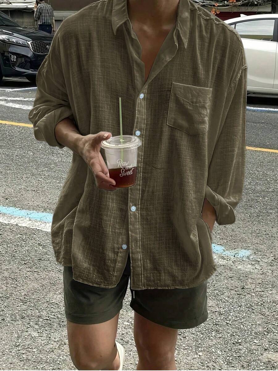 男士纯色长袖单口袋宽松休闲加大码衬衫，适合秋季穿着