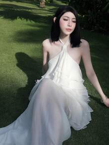 女款白色掛脖中長洋裝，收腰層次飄逸度假風，休閒優雅夏季沙灘洋裝 - 白色 - 查看 3