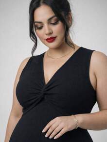 Women's Plus Size Ribbed Black V-Neck Fitted Elegant Dress With Elastane - 黑色的 - 查看 4