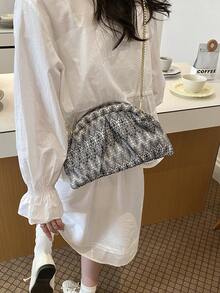 Dedoo This Lady Is Holding A Clutch Bag Made Of Woven Pleats, The Pleats Are Light As Clouds, Fashionable And Minimalist - Multicolor - View 6
