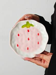 1pc/2pcs/4pcs Strawberry Ceramic Plate Set, 6-Inch Cartoon Underglaze Cake Dessert Plate, Fruit Snack Plate, Breakfast Bread Plate, Afternoon Tea Snack Plate, Side Dish Plate, Korean Kimchi Plate, Tabletop Bone Plate, Tabletop Trash Tray, Microwave Oven, Dishwasher - Multicolor - View 11