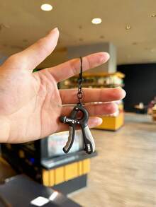 1pc Creative Mini Grip Strength Trainer Keychain, Novel Metal Alloy Key Ring Pendant, Suitable For Sports Enthusiasts, Fitness Experts, Fashion Backpack Decoration And Car Key Storage, Daily Carry Accessory - Multicolor - View 4